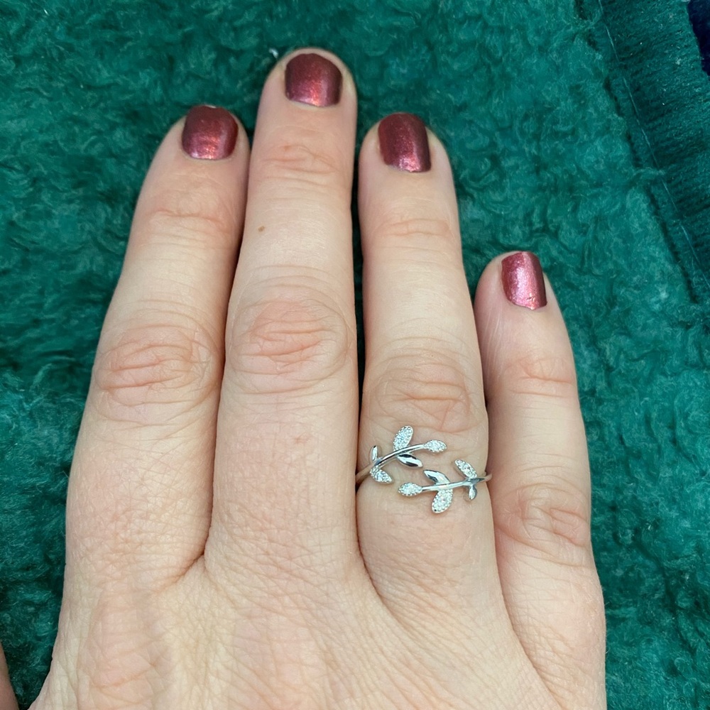 Leaf Adjustable Ring - image 4